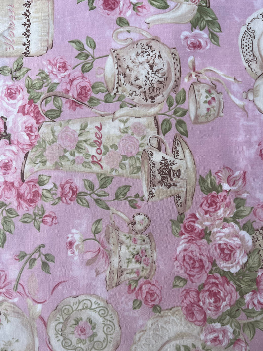 Tea Set Dainty Pink medium carry-all