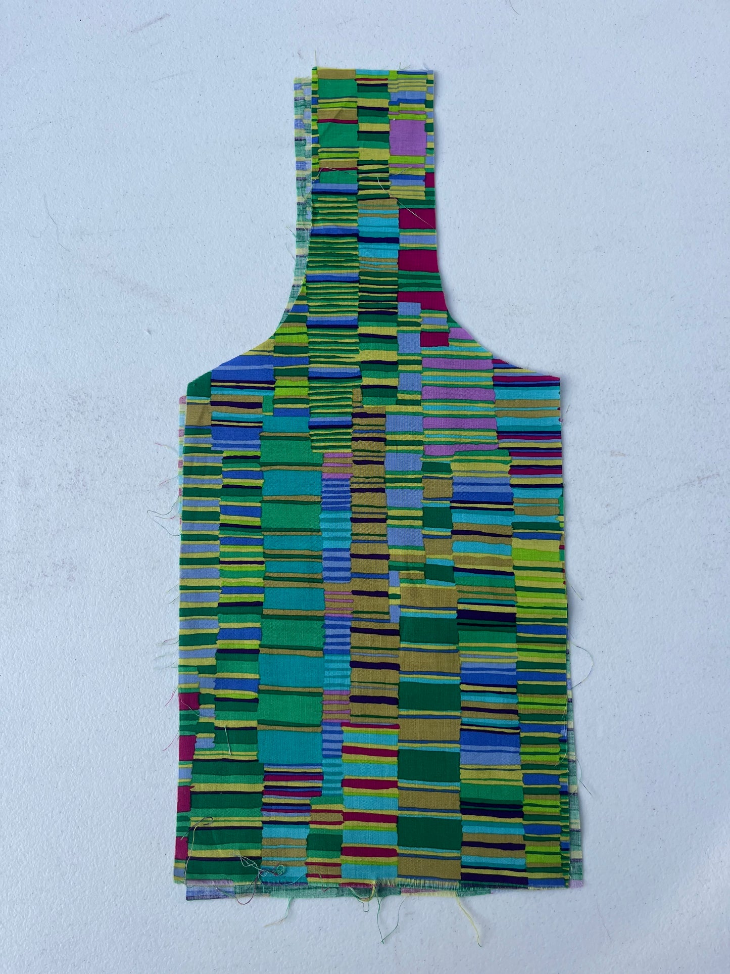 Cool tone static green bottle bag